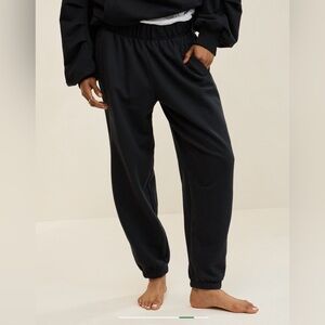 Relaxed Black Jogger Sweatpants